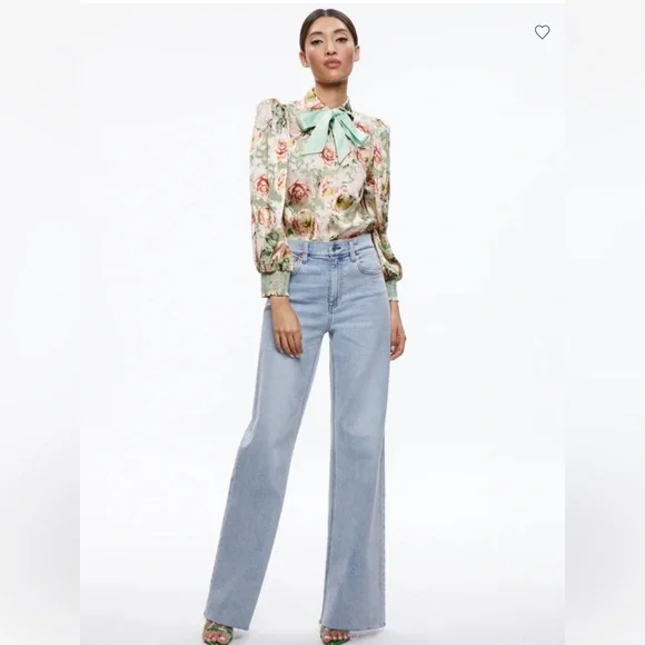 BRENTLEY TIE NECK BLOUSON SLEEVE BLOUSE